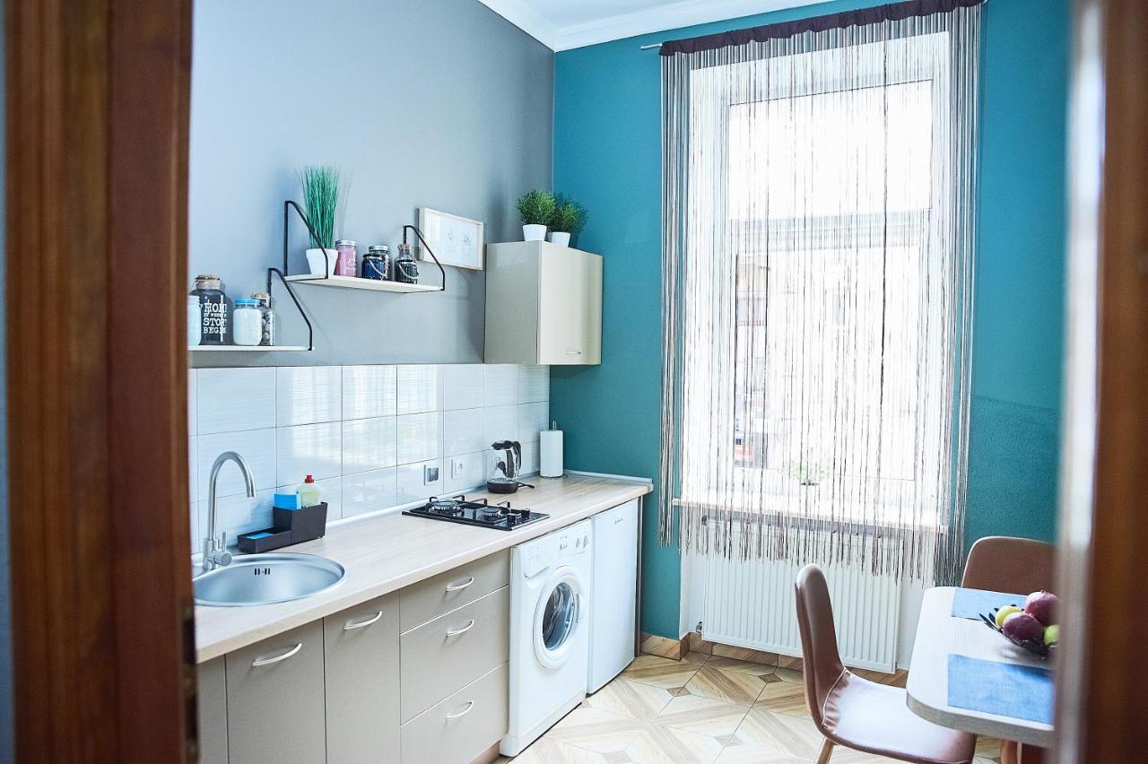 Cozy Apartment, 5Mins To Opera Leopoli Esterno foto