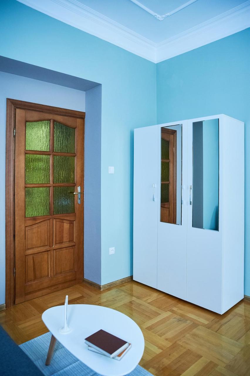 Cozy Apartment, 5Mins To Opera Leopoli Esterno foto