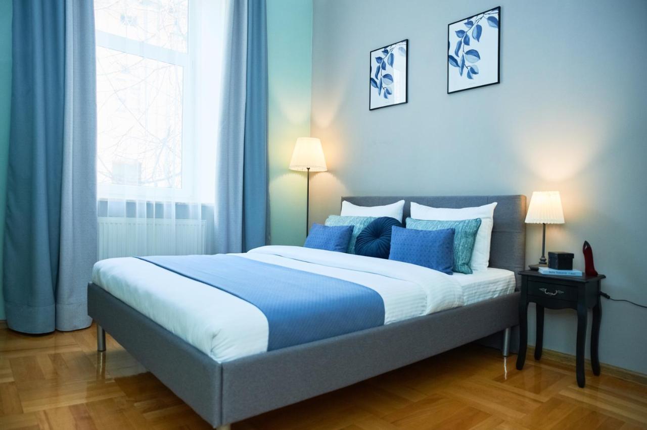 Cozy Apartment, 5Mins To Opera Leopoli Esterno foto
